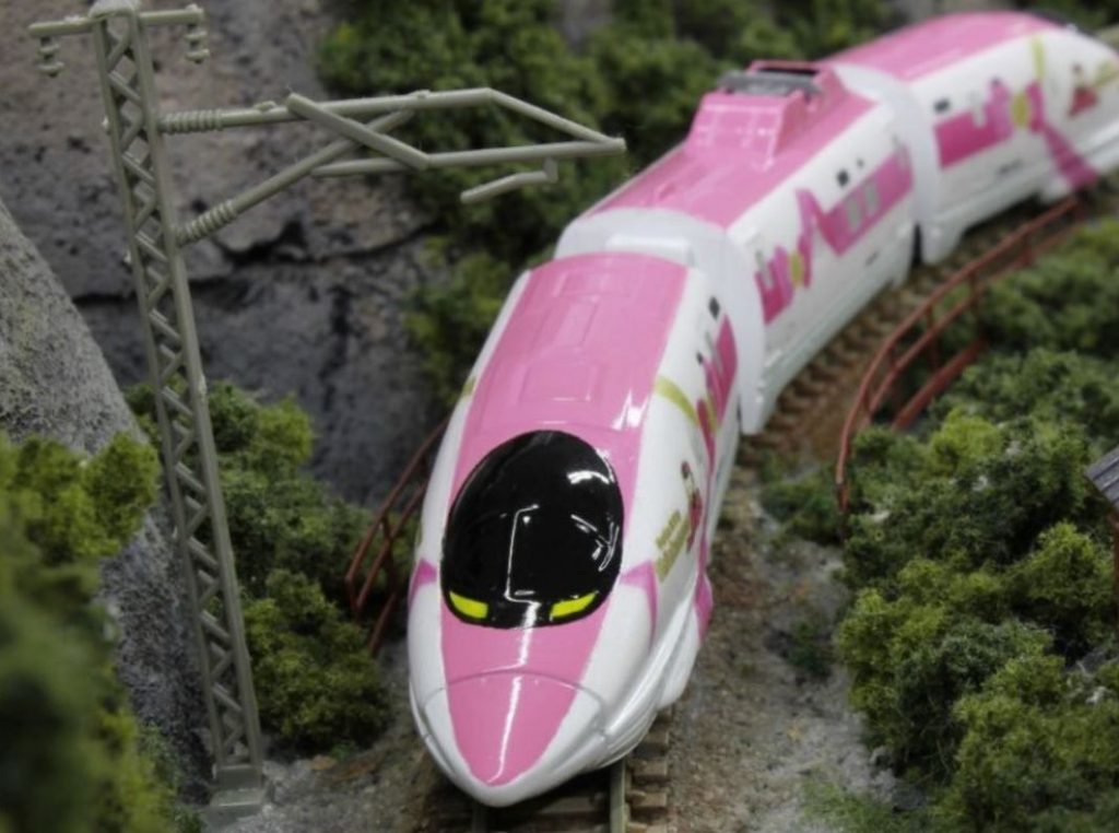 Rokuhan ST008-2 500 Type Hello Kitty Shinkansen Z Shorty Passenger Car ...